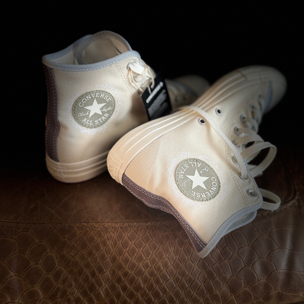 Custom Converse All Star Chuck Taylor Size 9 Womens - Picture 2 of 8